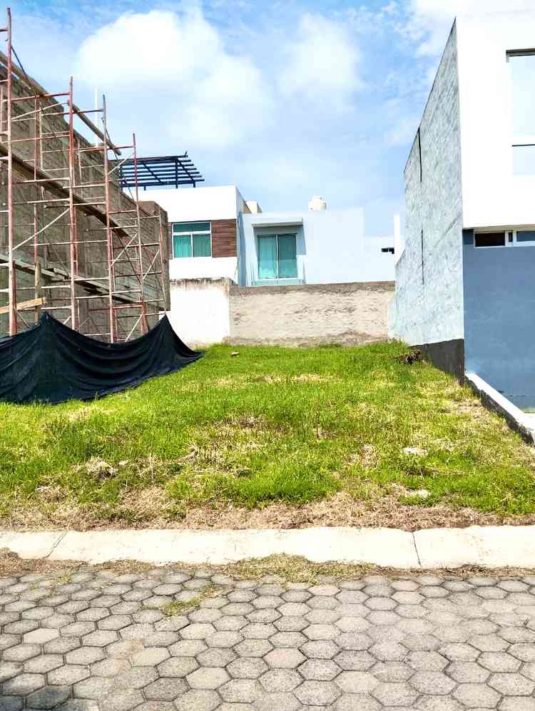 terreno en venta paseos de la torre el alcazar casa fuerte tlajomulco de zuniga jalisco pPDtw75